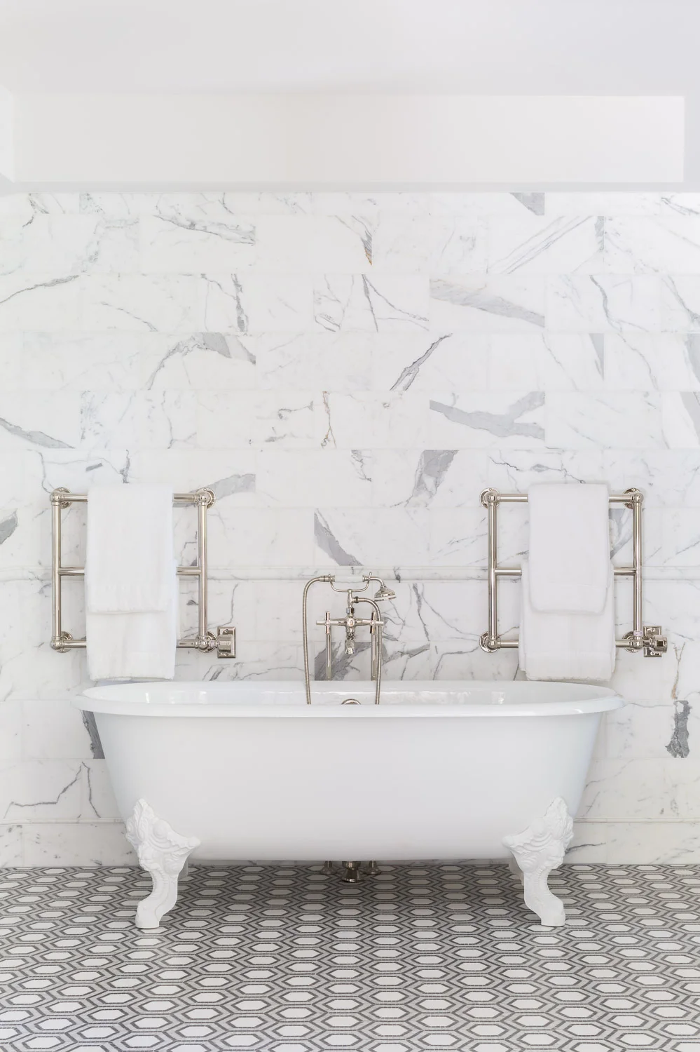 This Designer Created a Bainbridge Island Home that Flows with a Beautiful Timeless Sophistication 8.jpg