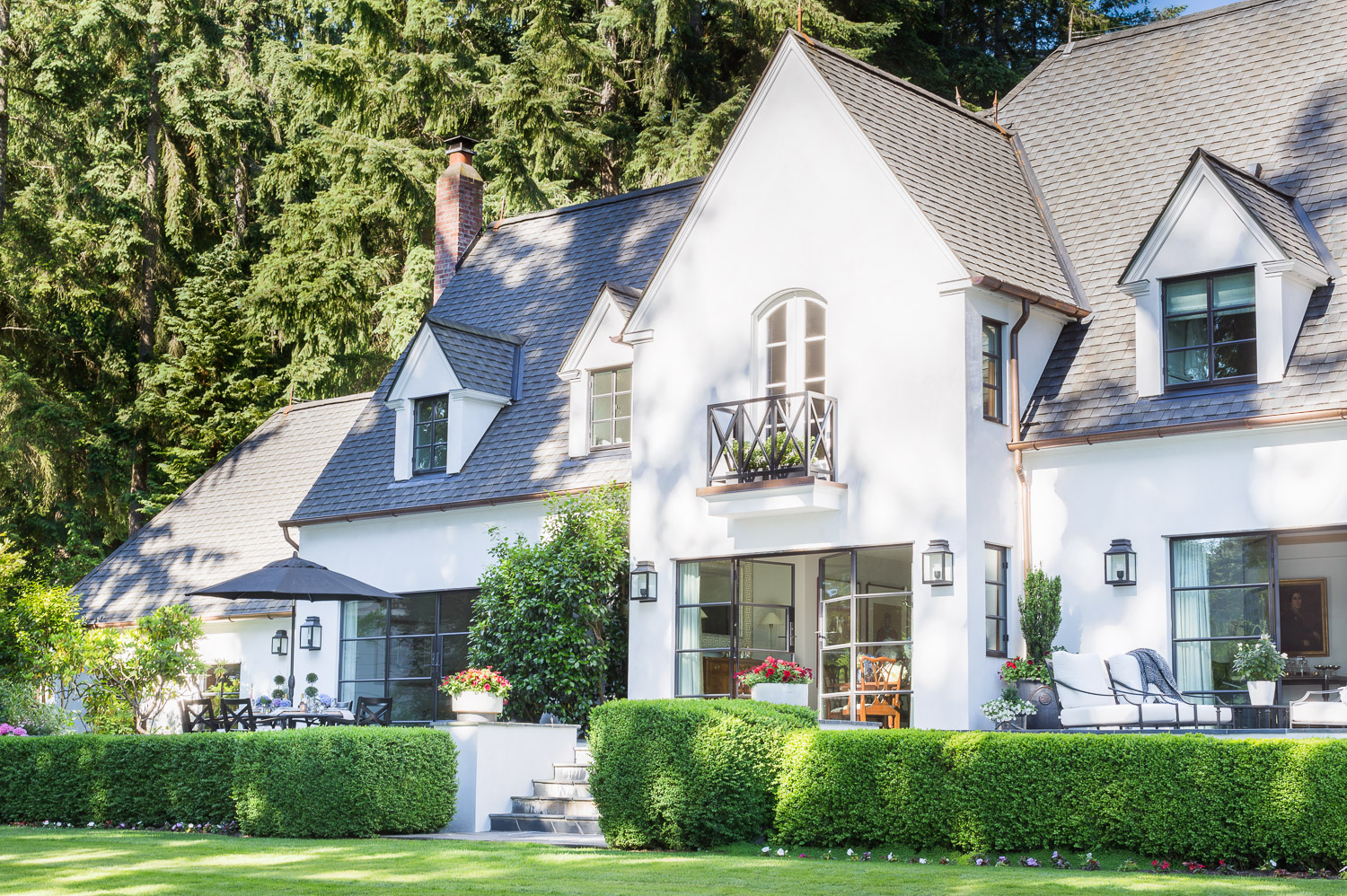This Designer Created a Bainbridge Island Home that Flows with a Beautiful Timeless Sophistication 34.jpg