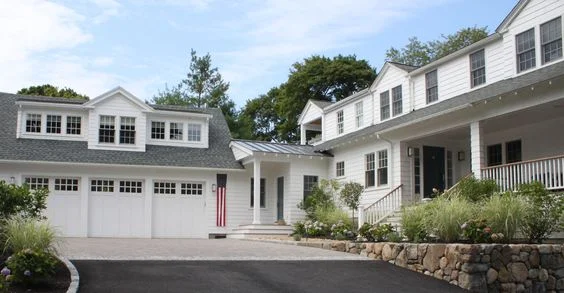 Interior Designer Molly Frey's Coastal Blue Beach Houses.jpg