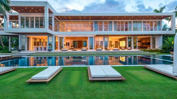 Glamorous Oceanfront Beach House in Miami 6.jpg
