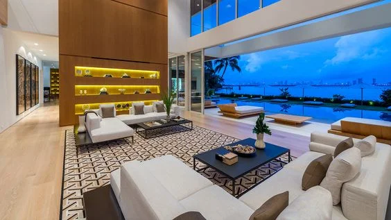Glamorous Oceanfront Beach House in Miami 11.jpg