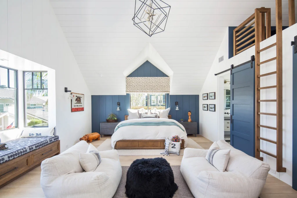 House Tour-Beach House Eye Candy in California 8.jpg