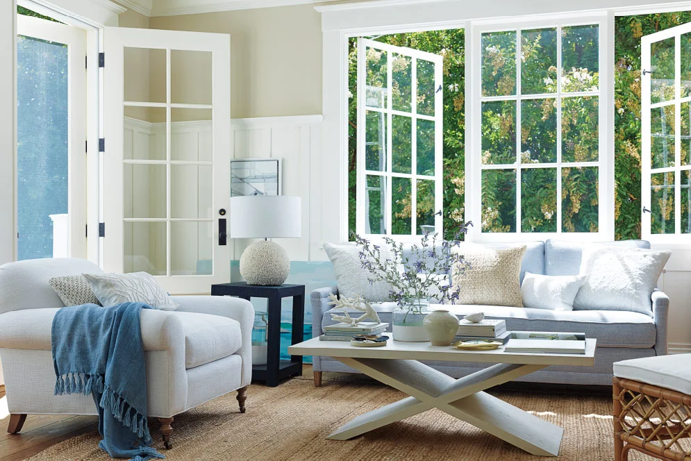 Our Favorite Blue and White Livingrooms 10.jpg