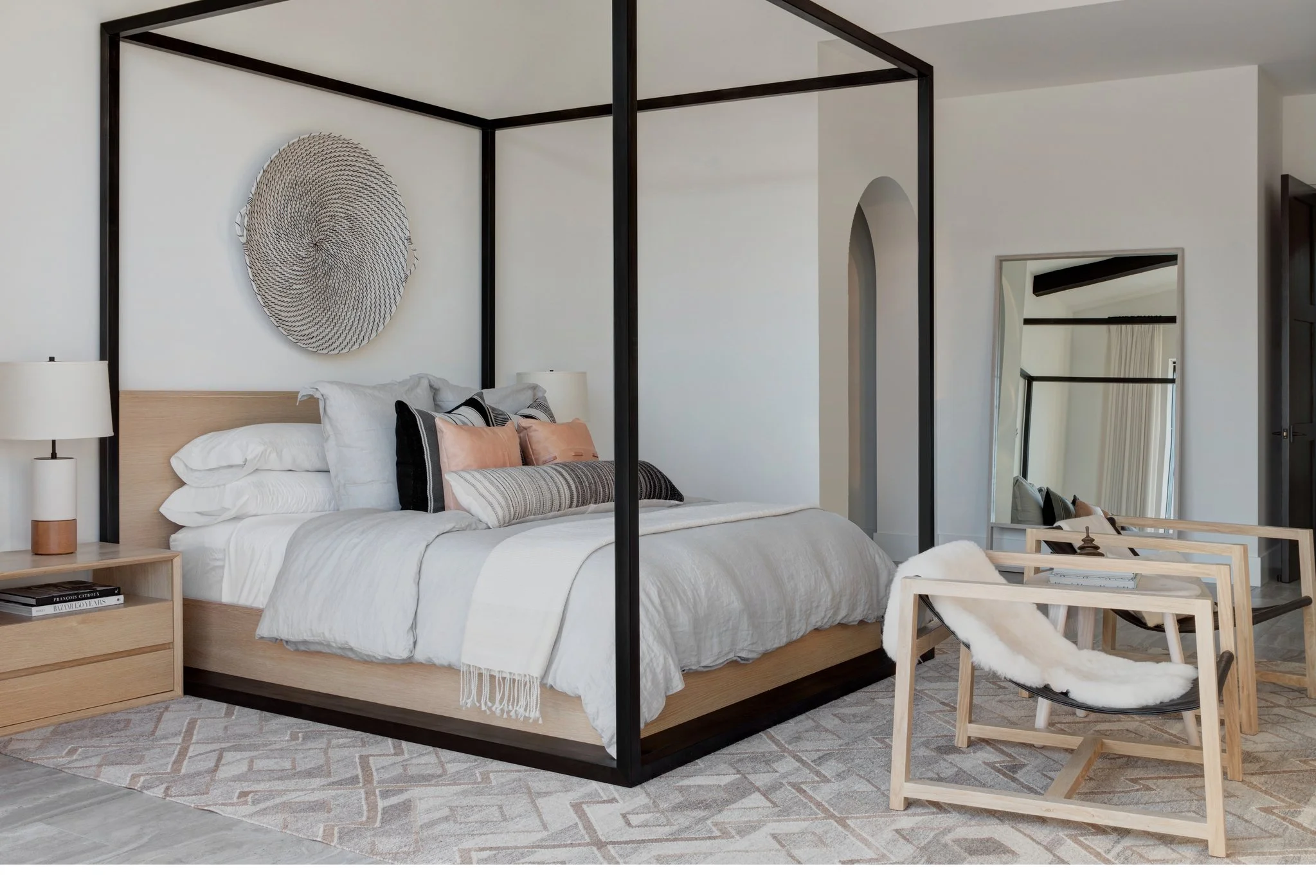 House Tour-A Spectacular Home That Has us Starstruck 17.jpg