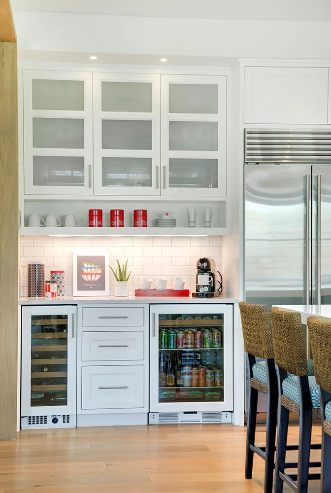 House Tour-Lucy's Simply Nordic Waterfront Home Is So Perfect 14.jpg