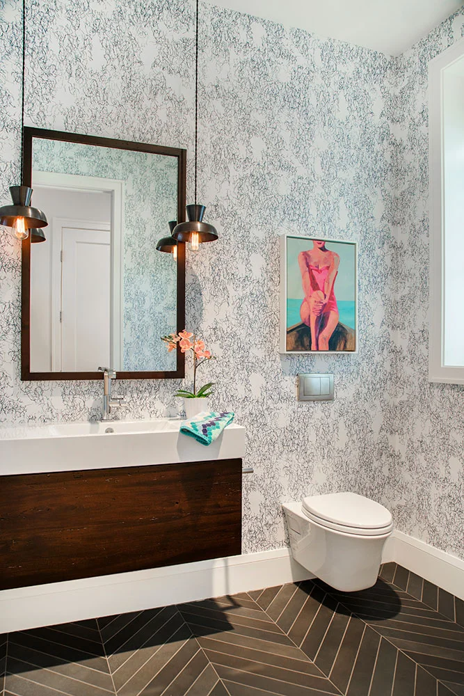 House Tour-Lucy's Simply Nordic Waterfront Home Is So Perfect 21.jpg