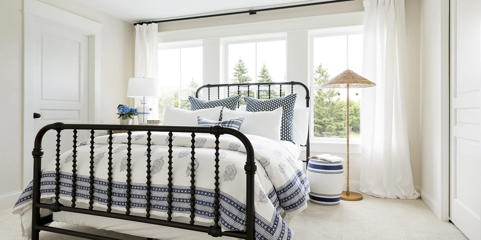 House Tour-This Farmhouse is Like a Ray of Sunshine 22.jpg