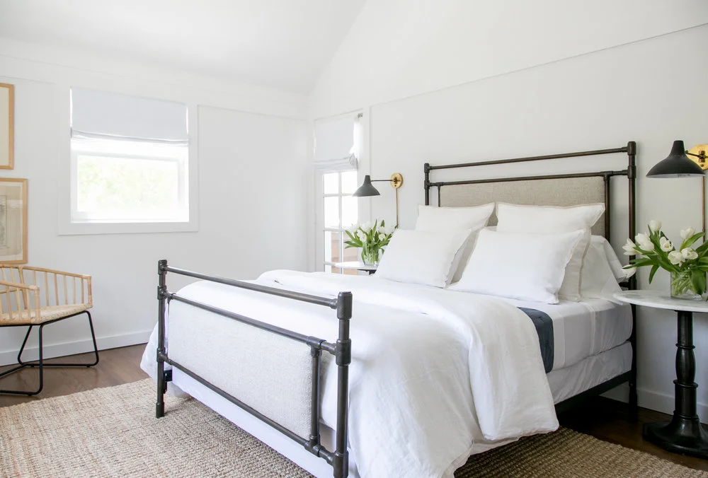 House Tour-Run Away to This Beach House Beauty in the Hamptons 13.jpg