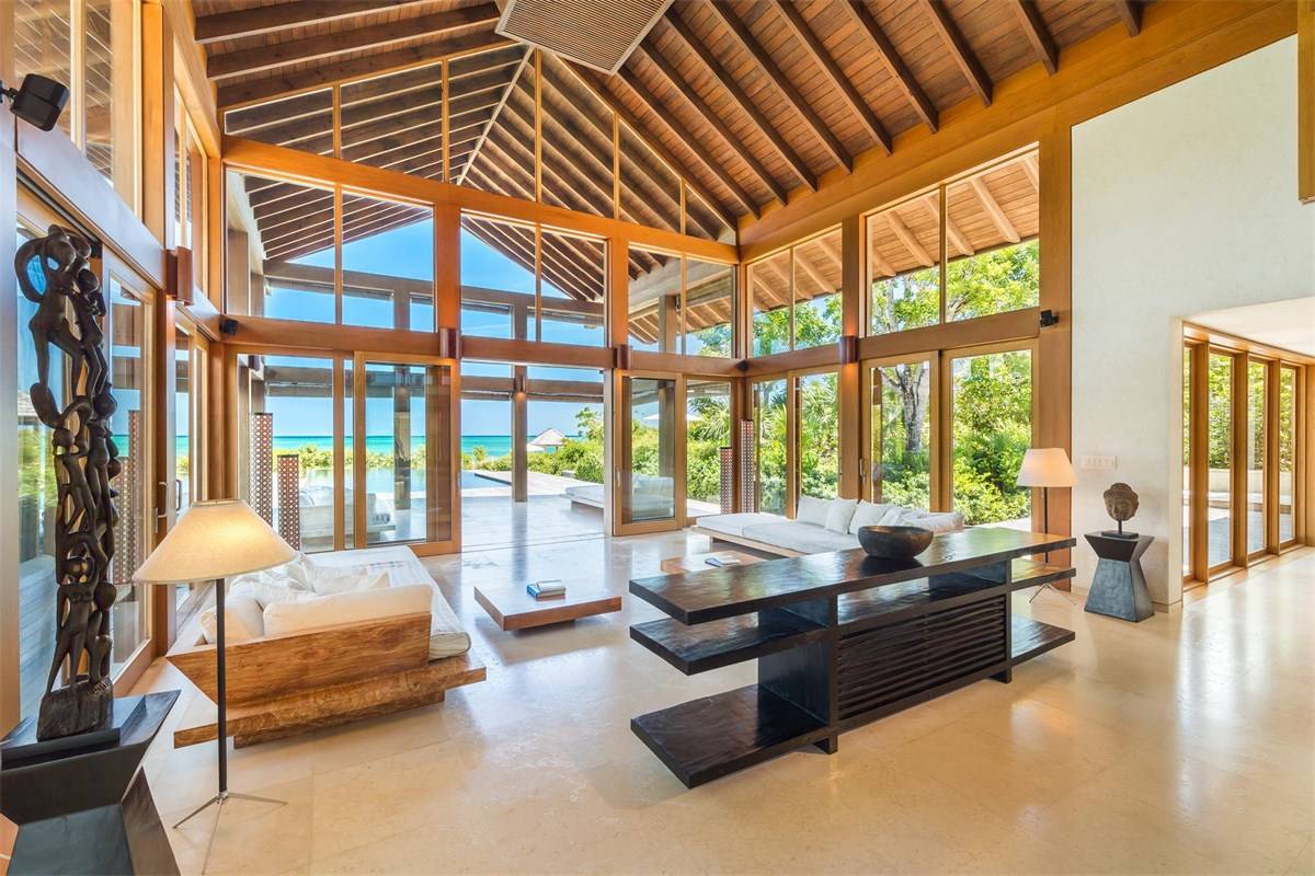 Luxurious Beach Estae in Turks and Caicos for Sale 6.jpg
