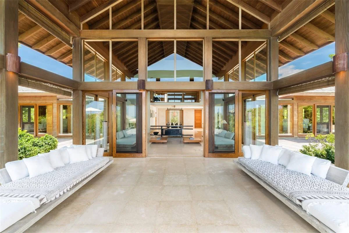 Luxurious Beach Estae in Turks and Caicos for Sale 8.jpg