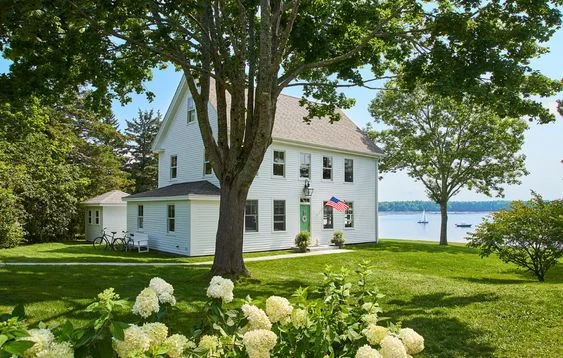 House Tour-A Labor of Love in Castine Maine 2.jpg