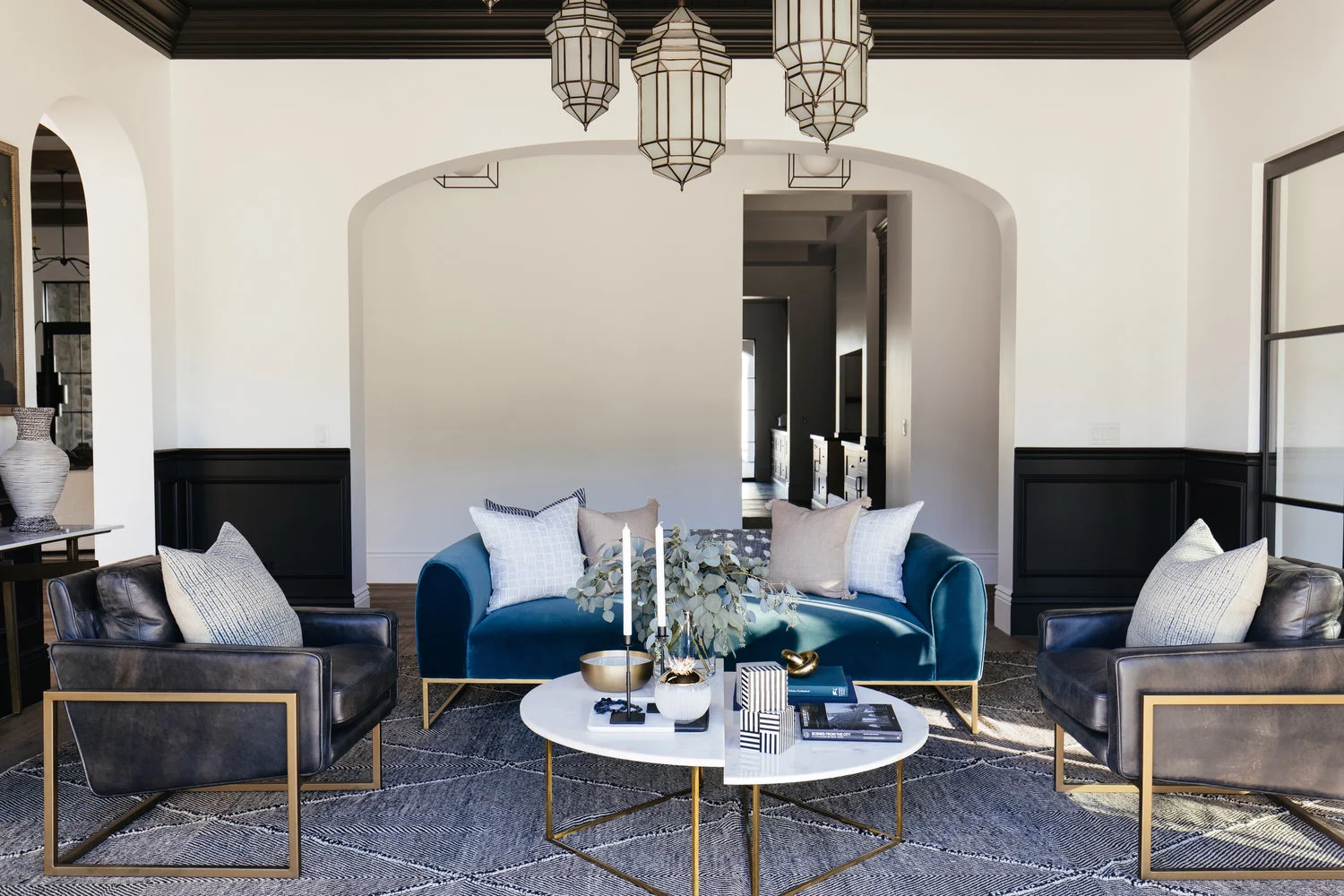 House Tour-A Minimalist Modern Beauty on Sapphire Lane