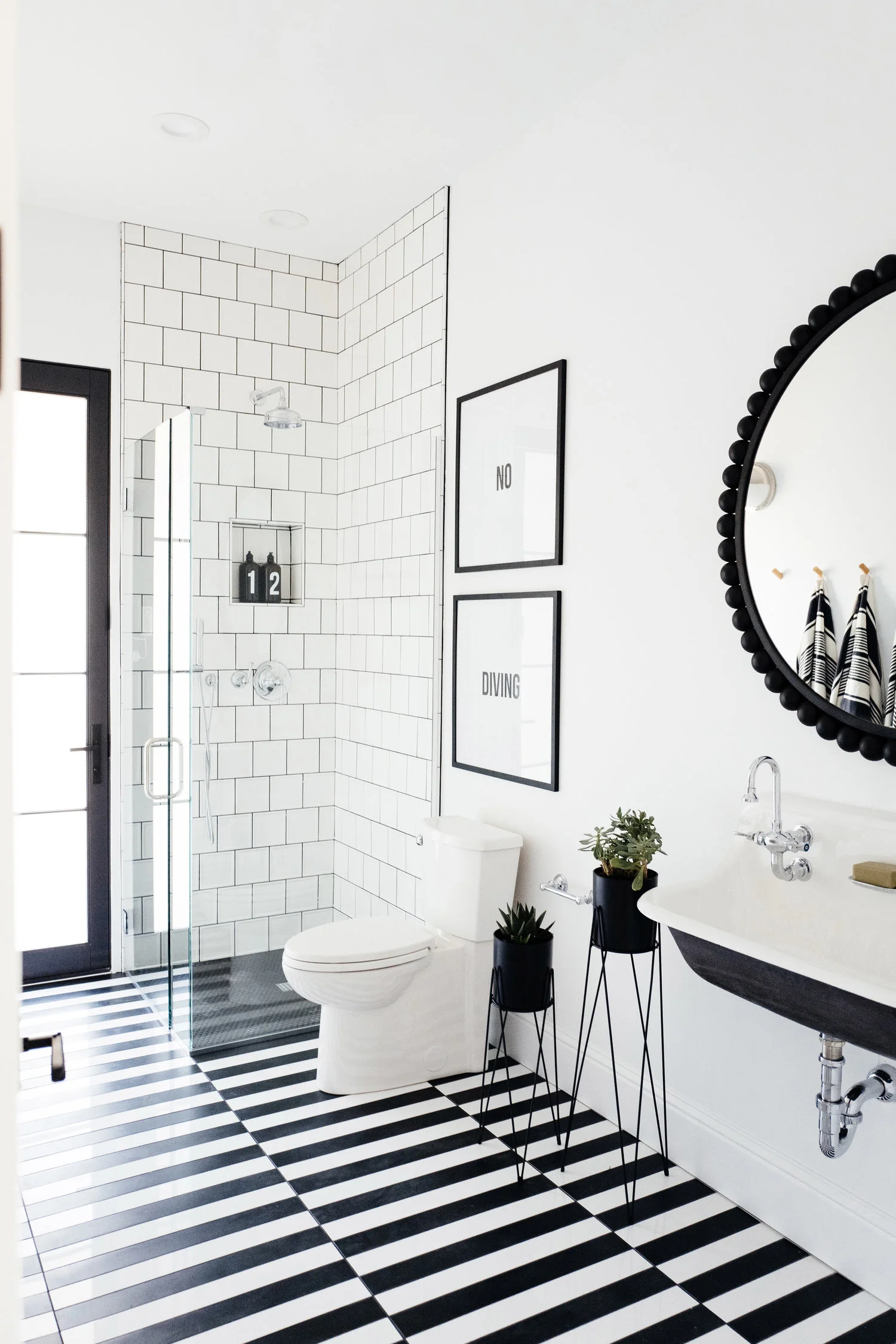 House Tour-A Minimalist Modern Beauty on Saphire Lane 11.jpg