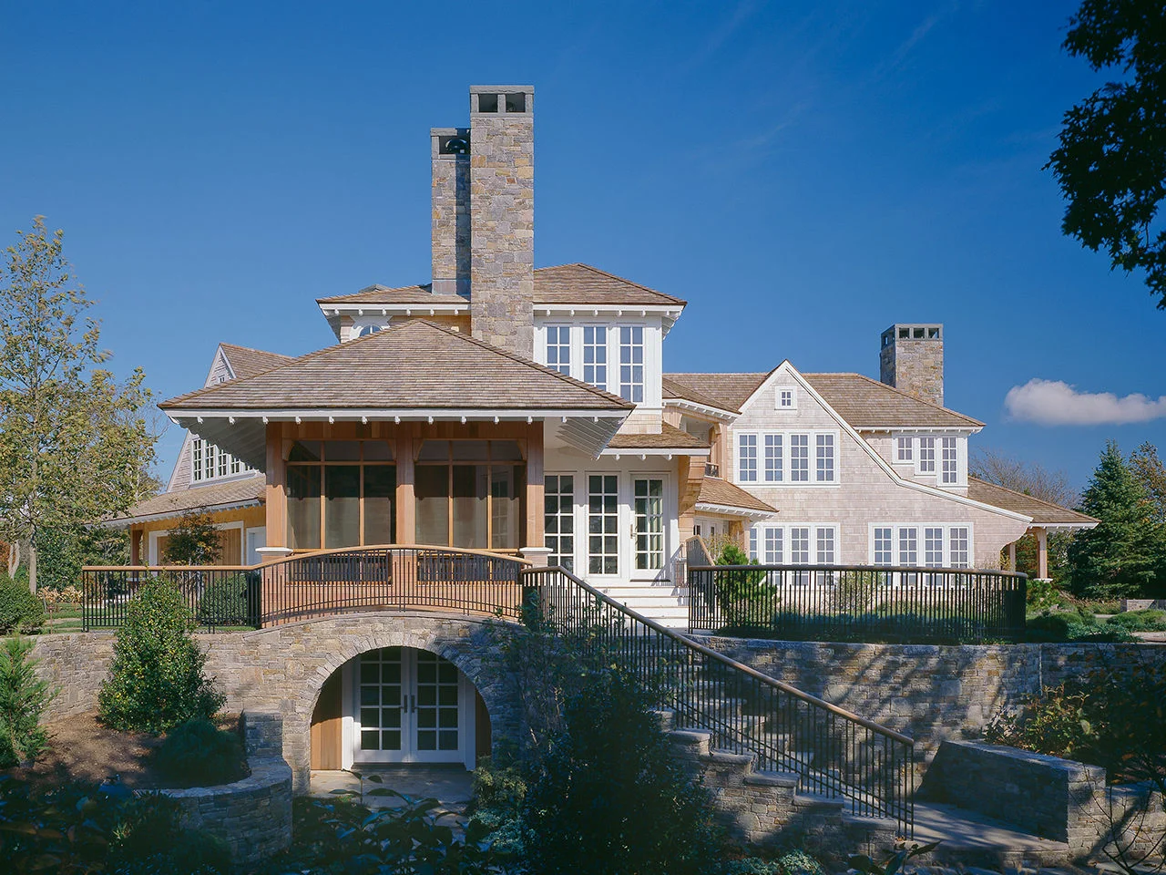 House Tour-Champagne Bluff is A Dream Summer House 3.jpg