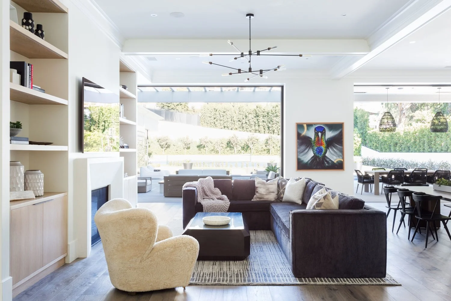 Square Foot Interior Design philosophy is simple - every one deserves to live, work, and breathe in a beautiful space tailored especially for them. We believe rules should not apply, mix styles, re-purpose, and take a few risks. It doesn't matter how conservative or daring you are, we can assist in creating a magical space that you can call yours.