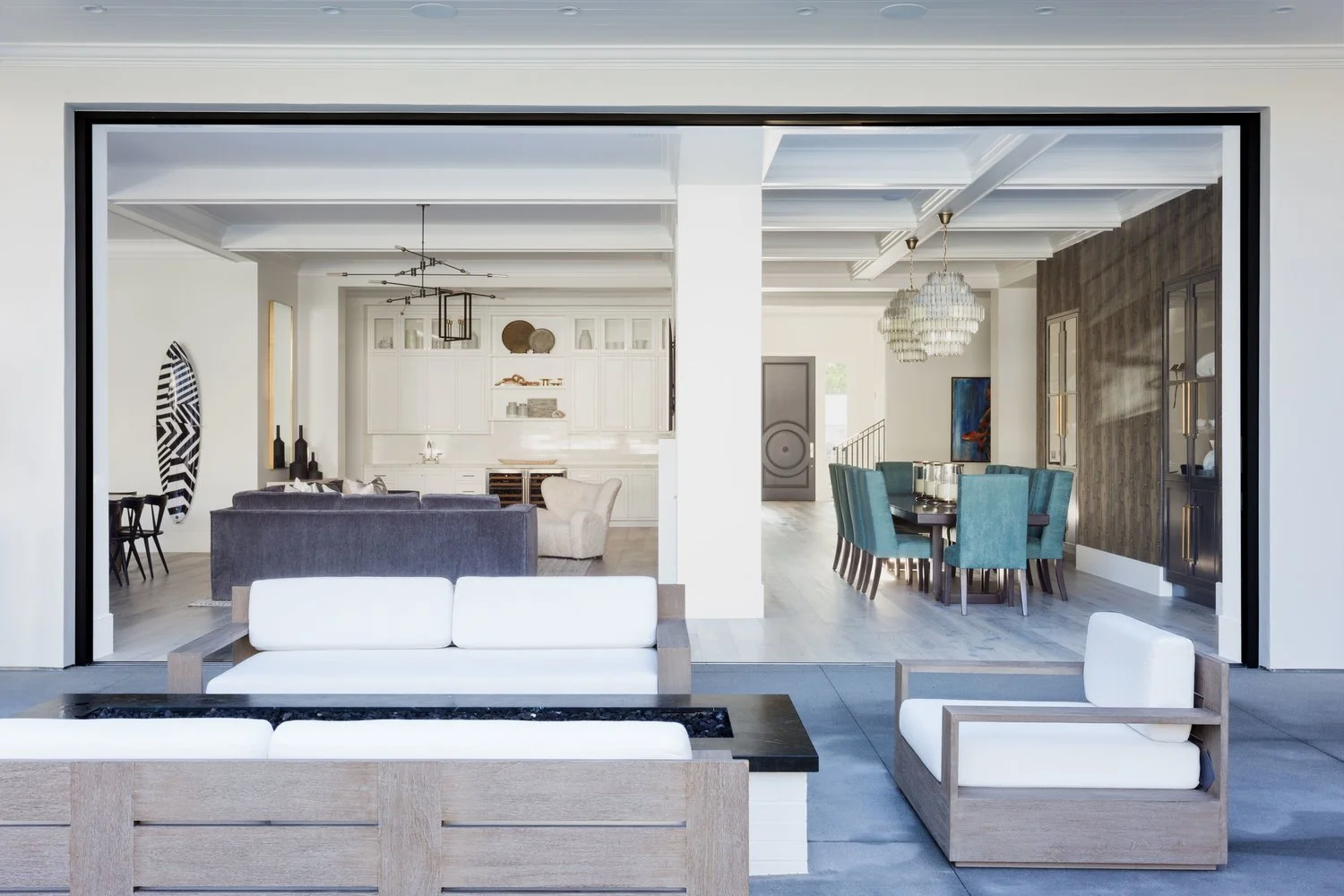 House Tour-Loving This LA Georgian Style Home 13.jpeg