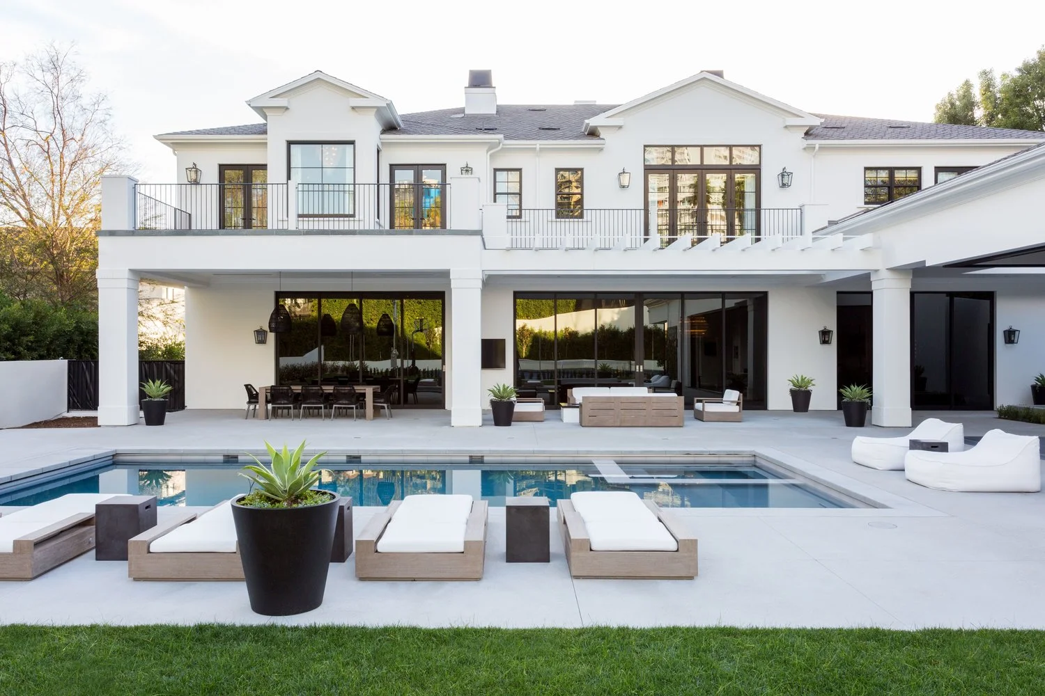 House Tour-Loving This LA Georgian Style Home 22.jpeg
