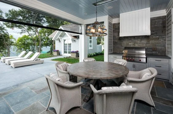 House Tour-You Will Definitely Drool Over This Lake House 19.jpg