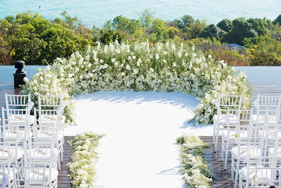 To see more of this gorgeous Beach Pretty Wedding visit | The Wedding Scoop .|