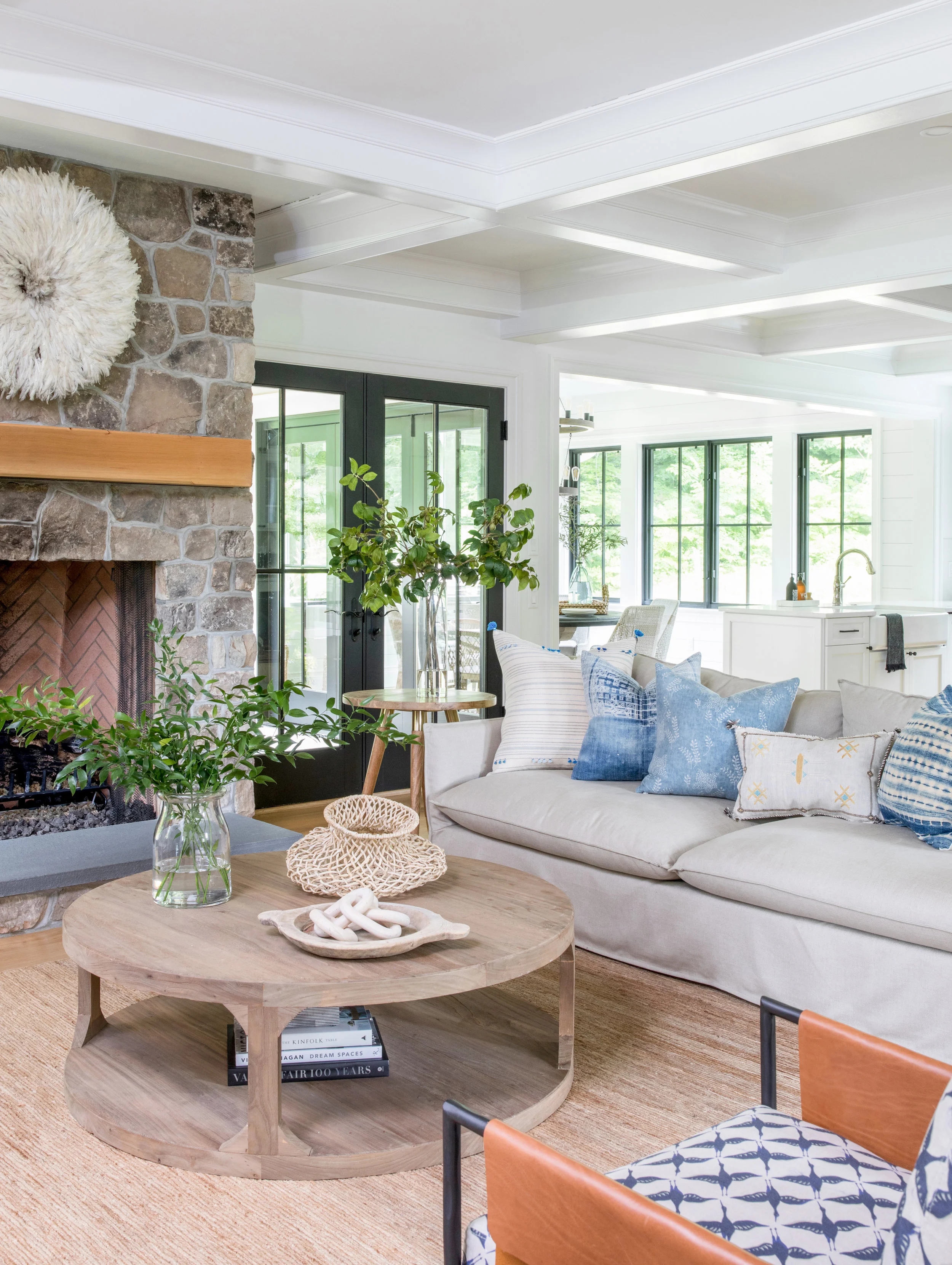 House Tour- I Love This House's Modern Twist on Classic Traditional Style 4.jpeg
