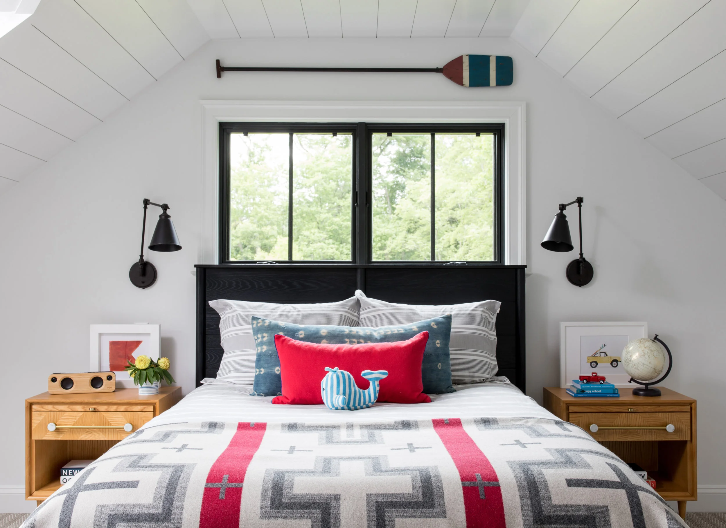 House Tour- I Love This House's Modern Twist on Classic Traditional Style 21.jpeg