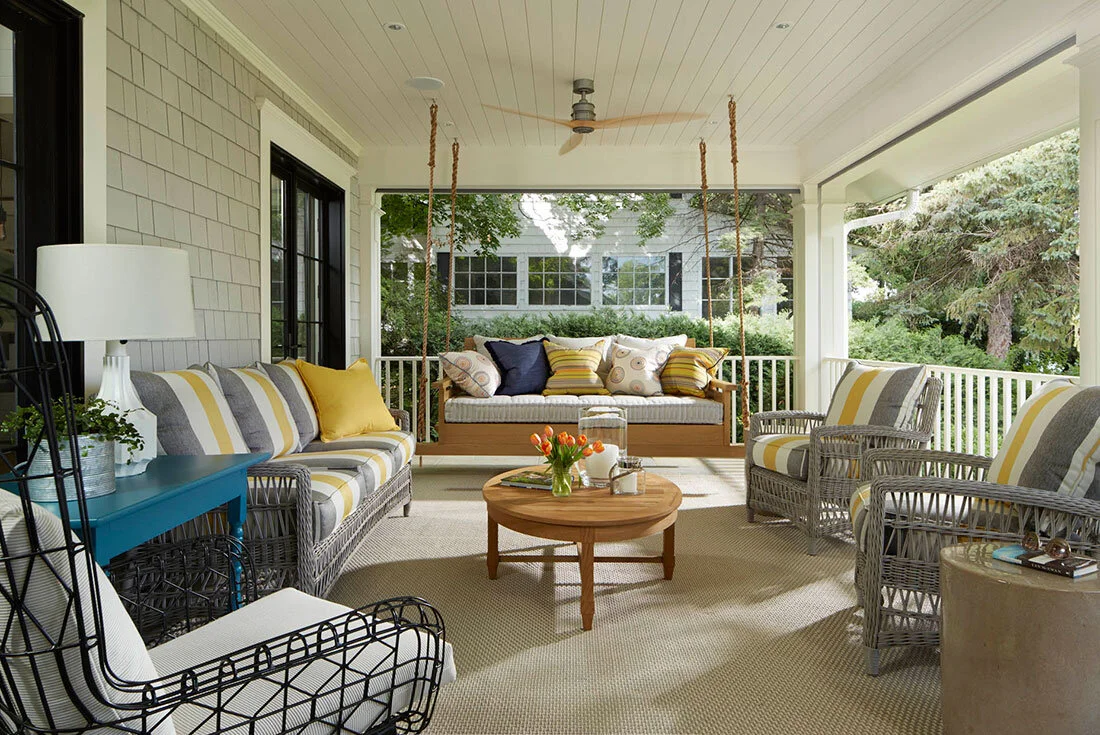 House Tour-A Classic Lake HouseTakes A Modern Turn 19.jpg