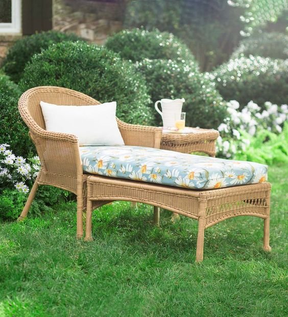 Easy Care Resin Wicker Chaise-Natural