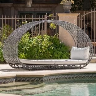 Lavina Outdoor Patio Daybed with Cushions