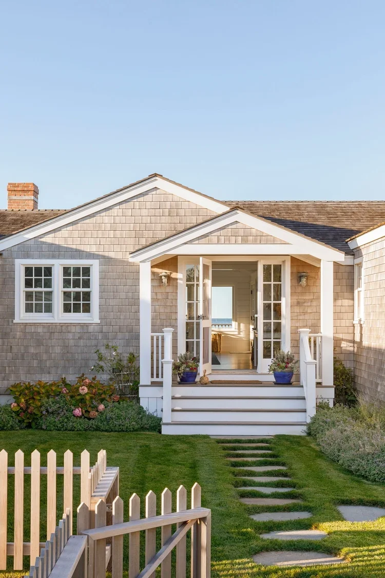 A Classic Picture-Perfect Beach Cottage on Nantucket