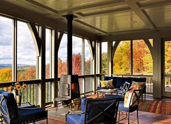 10 Lakeside Porch Ideas