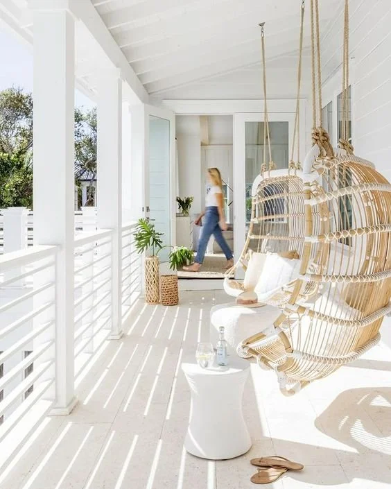 How to Design a Modern Coastal Home Perfectly