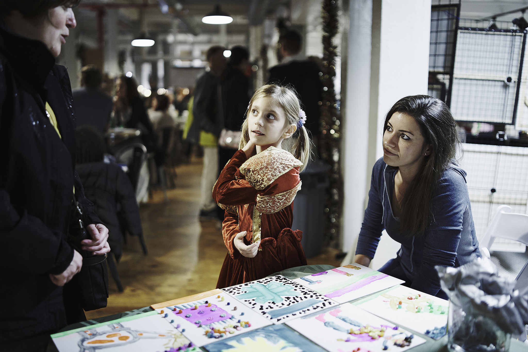 SMA Holiday Trolley Night 193.jpg