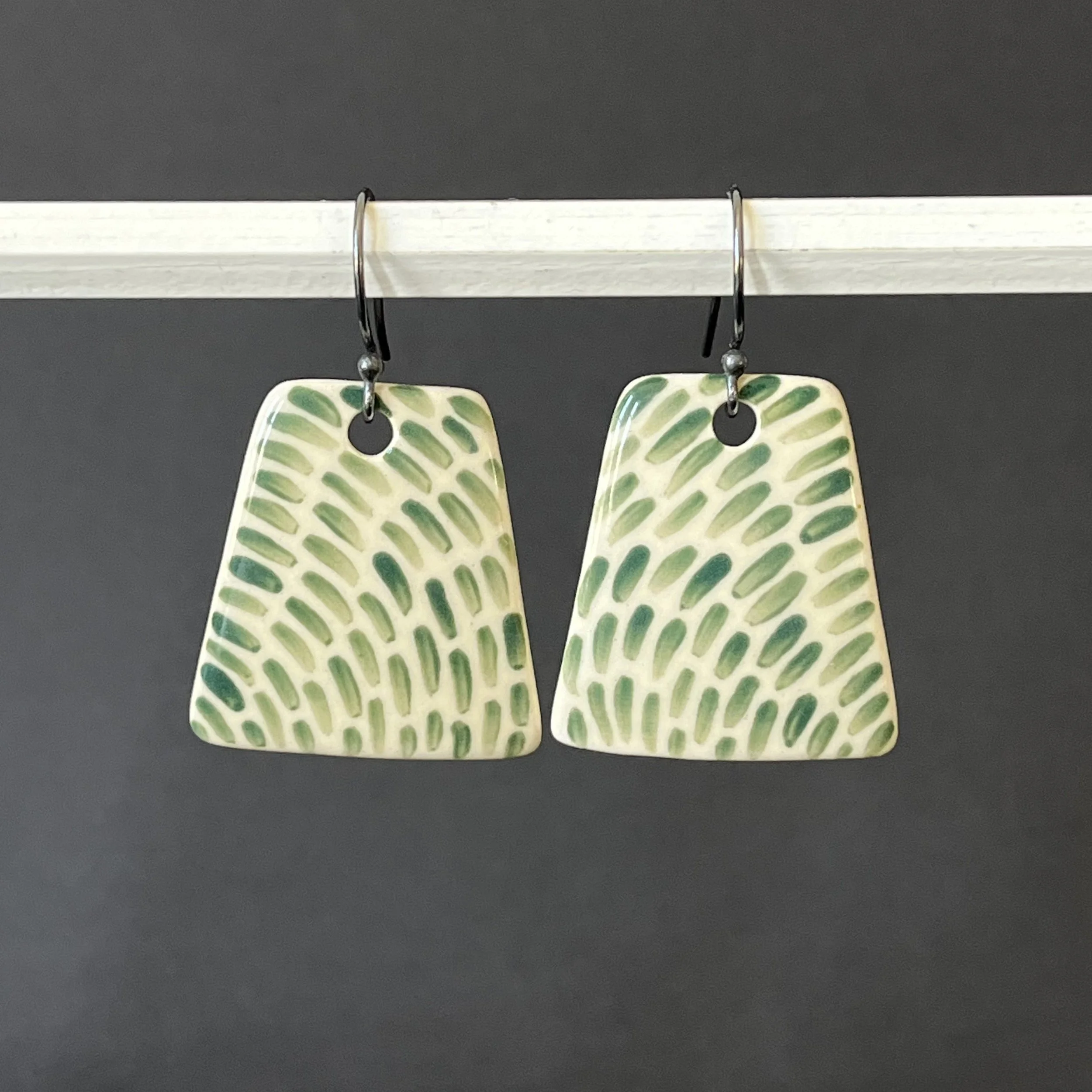 earrings_greendashestrapezoid_rachelcox.jpg