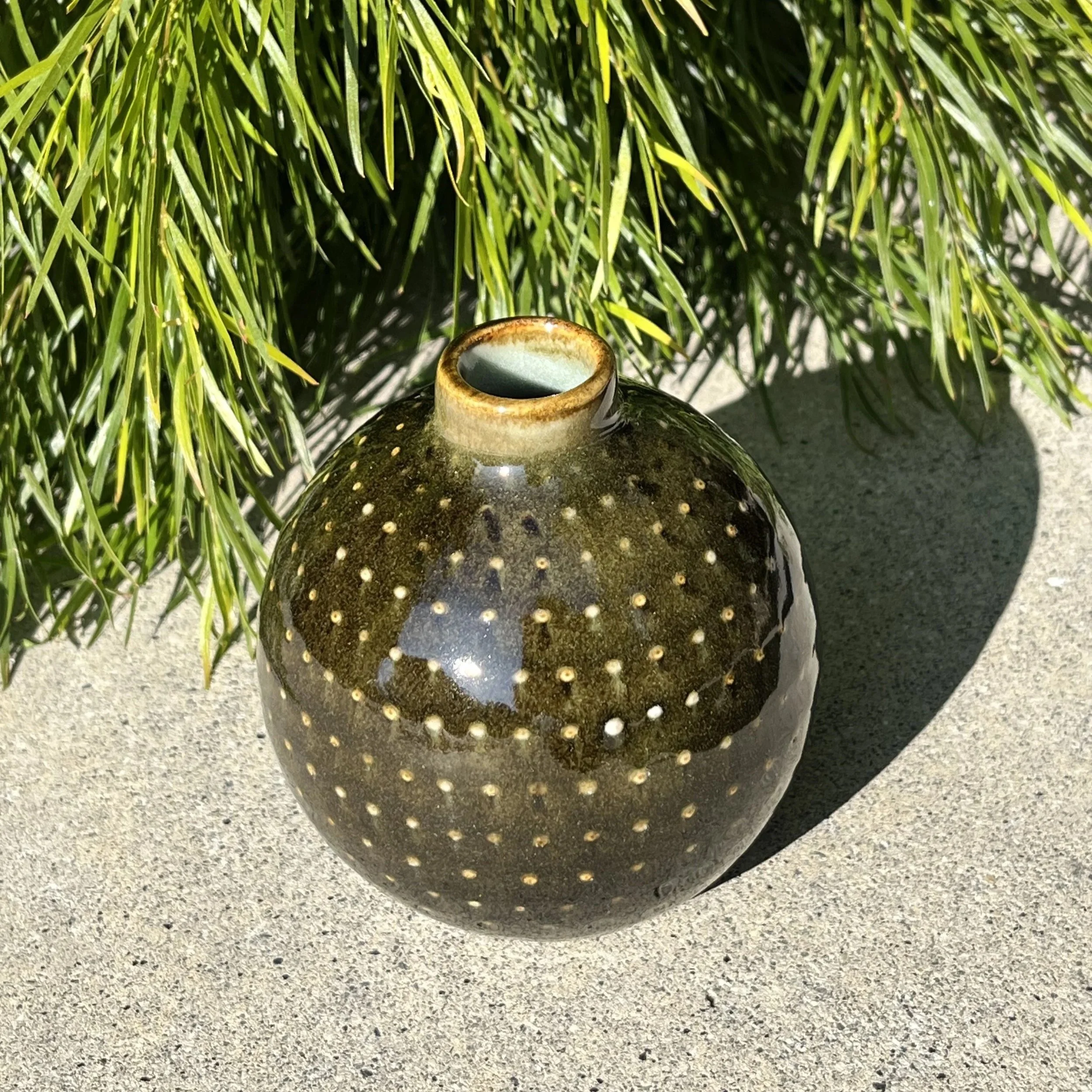 dotted-olive-small-vase-rachel-cox-2.jpg