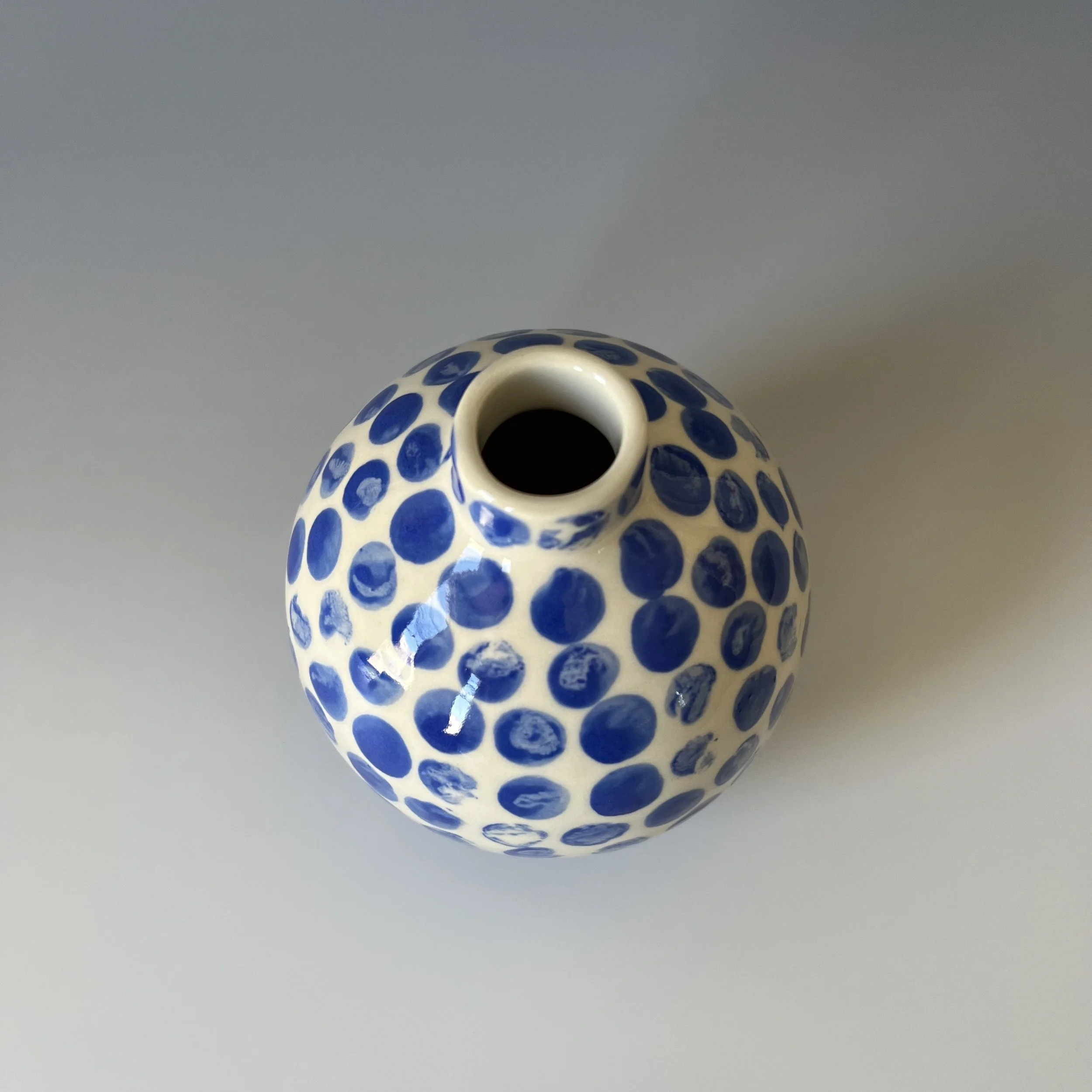 big-blue-dots-small-vase-rachel-cox-2.jpg