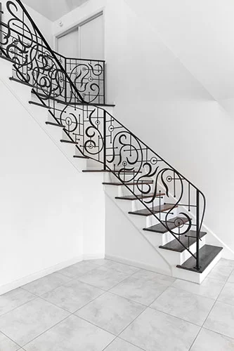 Luxury Steel Stair Rail.jpg