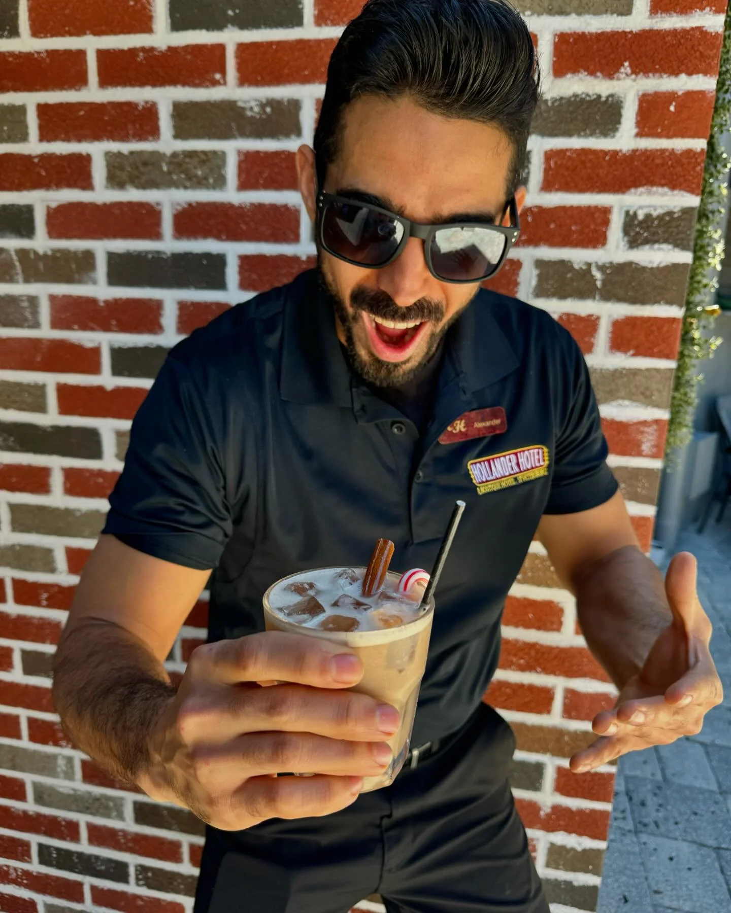 Boom!✨Alejandro&rsquo;s making magical🪄🎄Holiday cocktails at the pool bar that you have to try! ❄️🍔 Happy Hour 3pm-6pm // 7 for $7 Appetizers