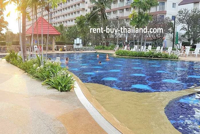 Jomtien Beach Condominium Swimming Pool Area