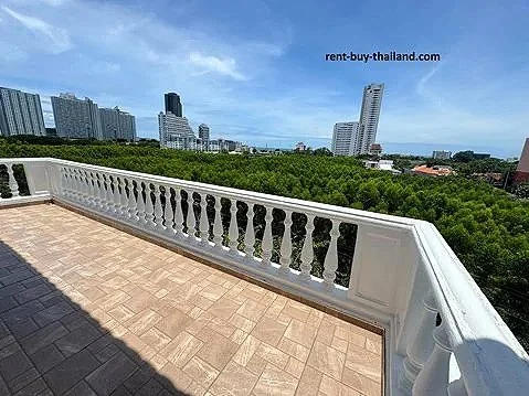 floor-5-condo-baan-suan-lalana