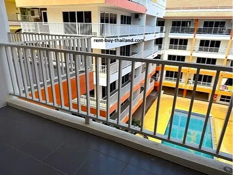 rent-pool-view-condo-pratumnak