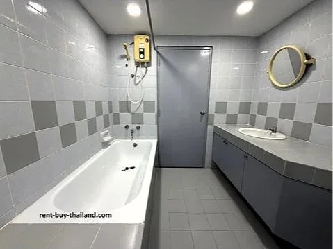 condo-for-sale-baan-amphur