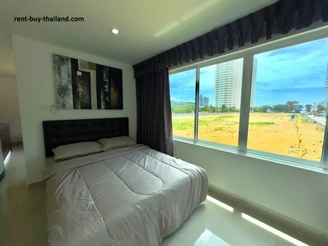 beach-mountain-condo-pattaya.jpg