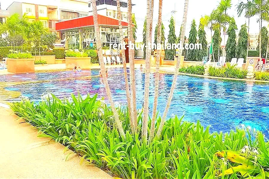 Jomtien Beach Condominium - S Buildings