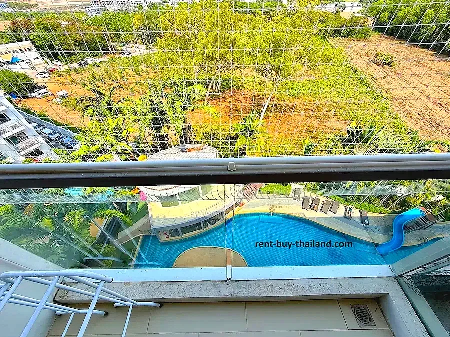 pool-view-apartment-jomtien