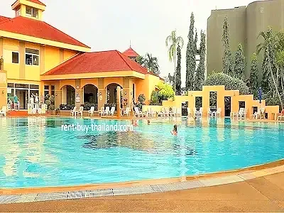jomtien-beach-condo-pool