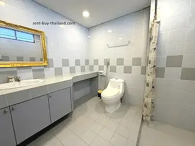 real-estate-baan-amphur