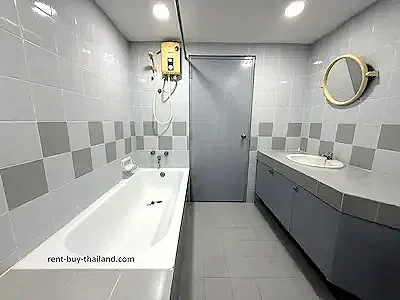 condo-for-sale-baan-amphur