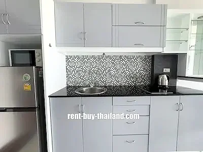 rent-beach-road-jomtien