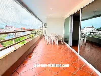 large-balcony-jomtien