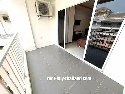rent-pool-view-condo-pratumnak